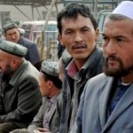 CINA–Xinjiang: Le autorità cinesi offrono denaro a chi fornisce informazioni su Uighuri con una folta barba