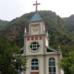 Rimossa una croce alla chiesa di Luoyang (Video)