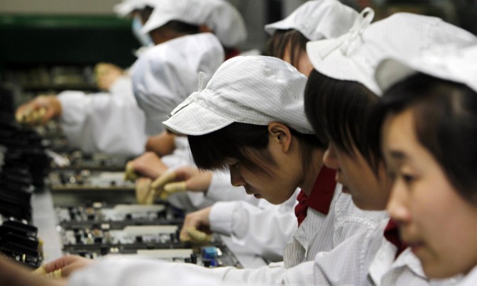 shenzhen large Cina, a Shenzhen un operaio vince la causa di lavoro